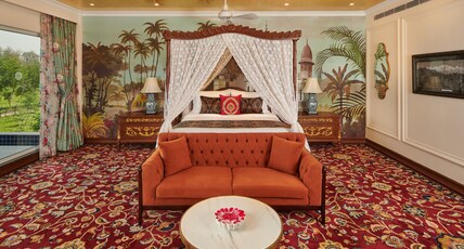 Mayfair Tea Resort Room Type - Director Suite with Jacuzzi and Balcony
