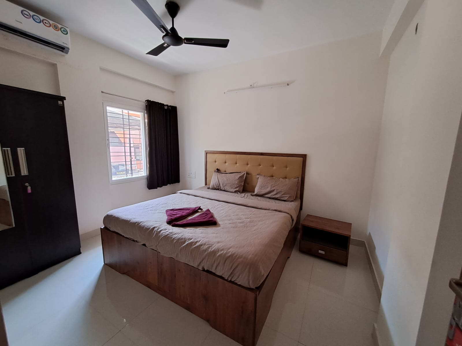 Kshetra Service Apartment - Tap to explore photos