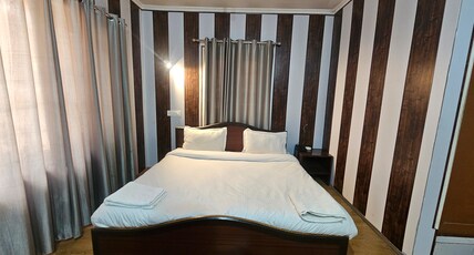 New Hill View Room Type - Deluxe Room
