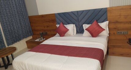Hotel Gift City Room Type - Super Deluxe AC