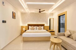 Address of Hotel Ambika Dx - Walking Distance From Railway Station