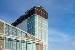 DoubleTree by Hilton Hotel Amsterdam - NDSM Wharf