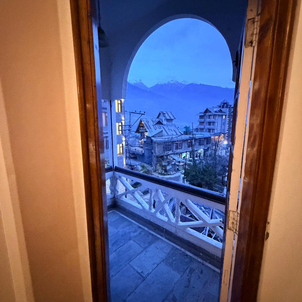 Hotel Flamingo - Tap to explore photos