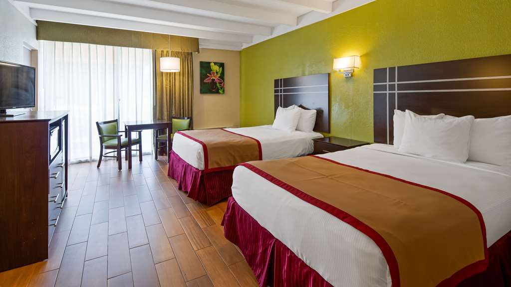 Best Western Orlando West - Tap to explore photos