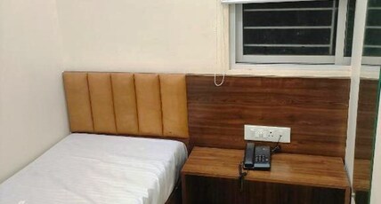 Aafee cabin stay and dormitory Room Type - cabin room with shared bathroom
