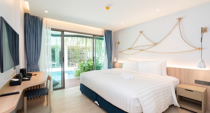 Panwaburi Beachfront Resort Room Type - Deluxe Pool Access Double Bed Panwaburi Beachfront Resort Room Type - Deluxe Pool Access Double Bed
