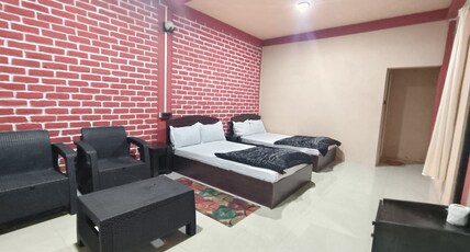 Loving Rays Homestay Room Type - Family Room With Balcony 