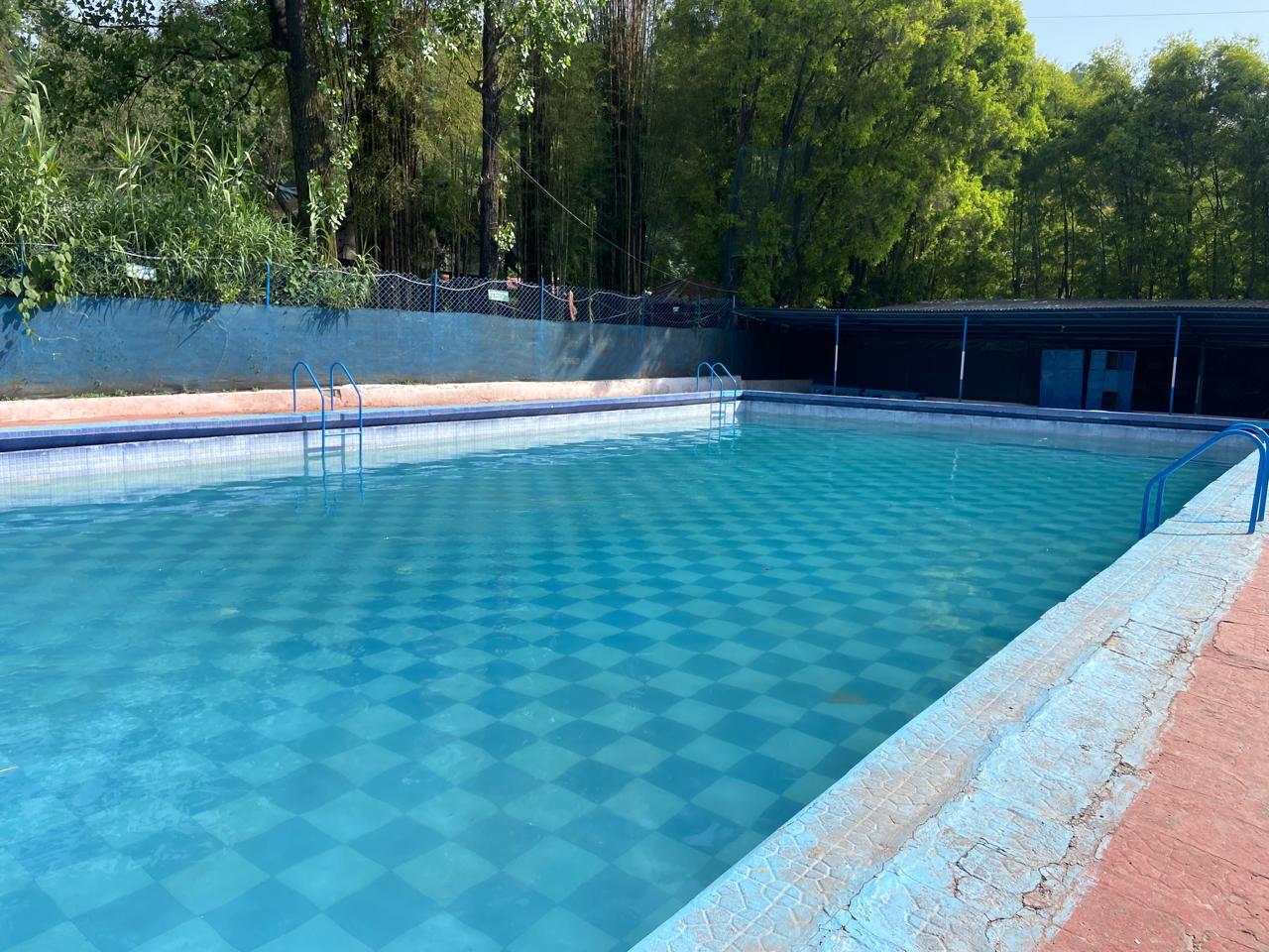 Grandpas resort and swimming pool - Tap to explore photos