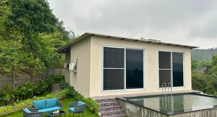 Stay Leisurely Skyhold - Premium Suites and Villa Room Type - Skkyhold Villa
