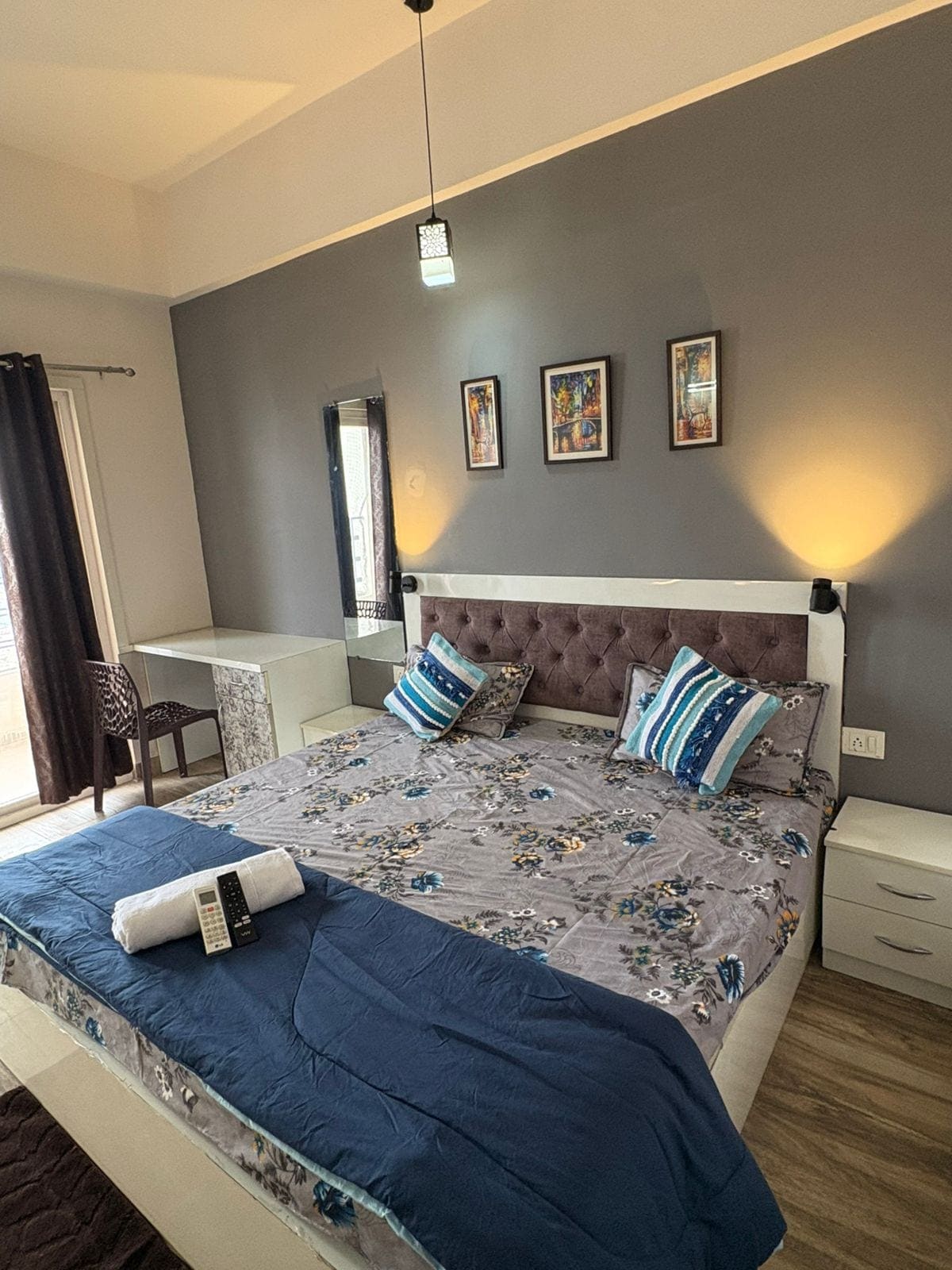 Oriva Espace Near Expomart Greater Noida - Tap to explore photos