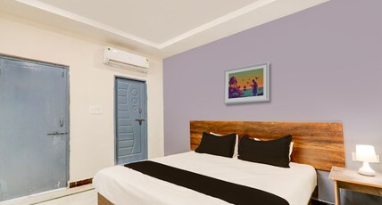Super Hotel O The hotel Astra Deccan Room Type - Classic