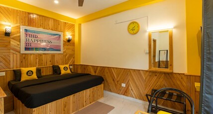 The Hosteller Kasol, Riverside Room Type - Deluxe Double Room
