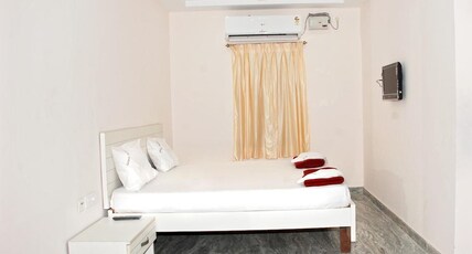 Rayas Executive Homes Room Type - Standard AC Room