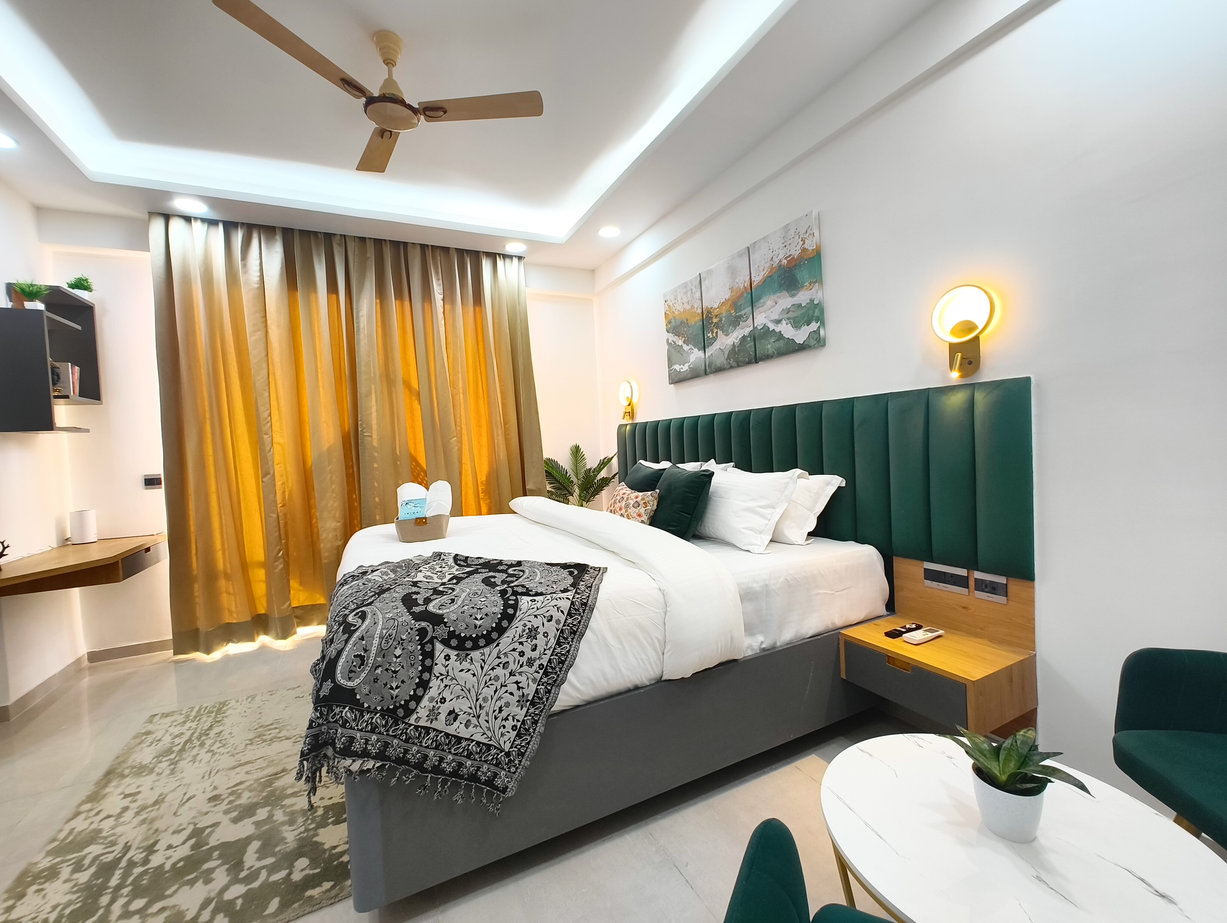 Arth Corporate Suites | Omaxe Hazratganj Gomti Nagar Ext - Tap to explore photos