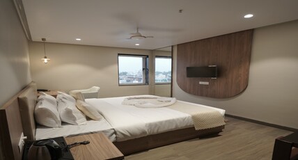 Hotel Rajputana International Room Type - Executive Suite Room