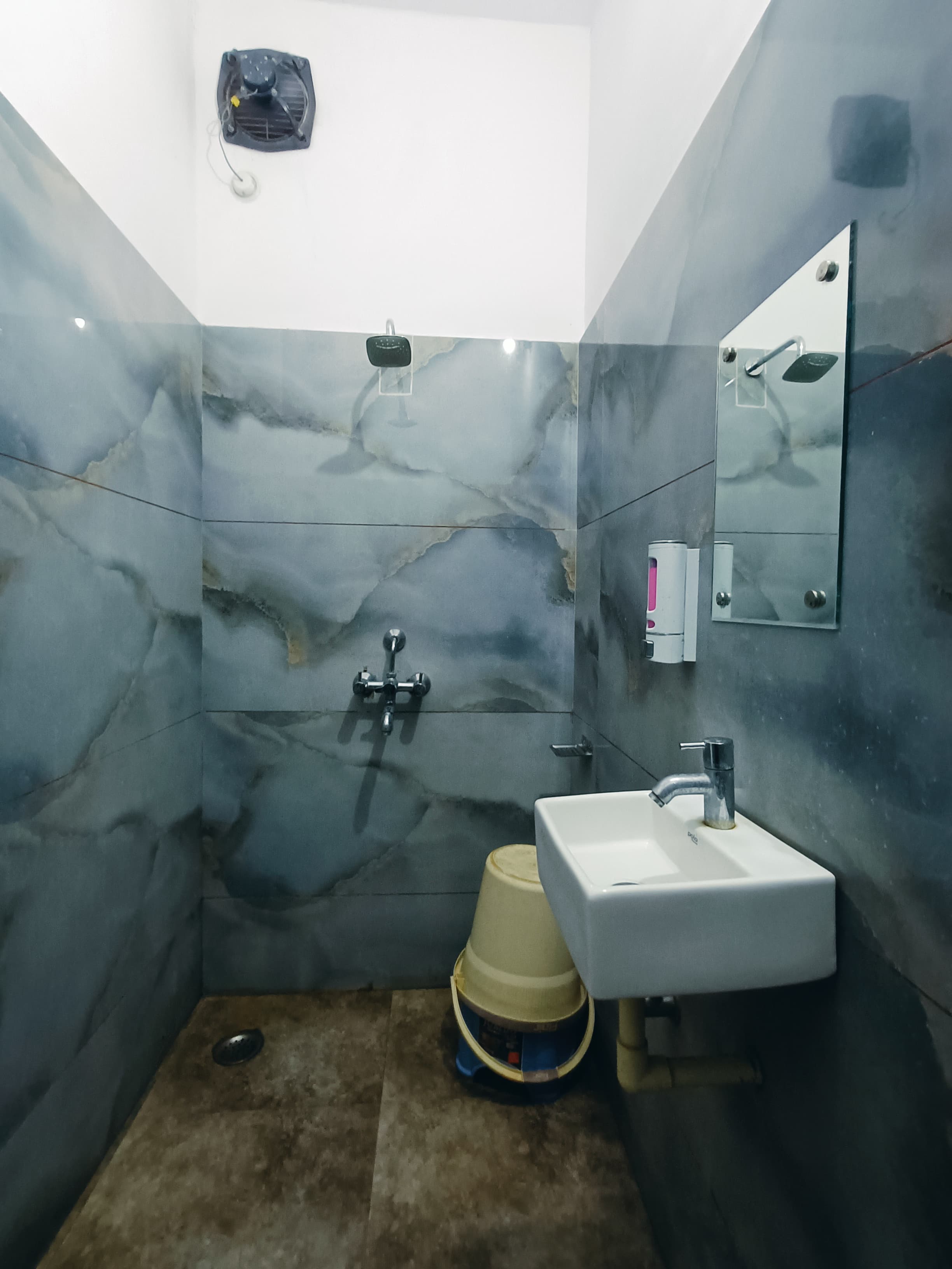 Hotel Shree Venkatesh Nilayam -10 mint Ram Temple - Tap to explore photos