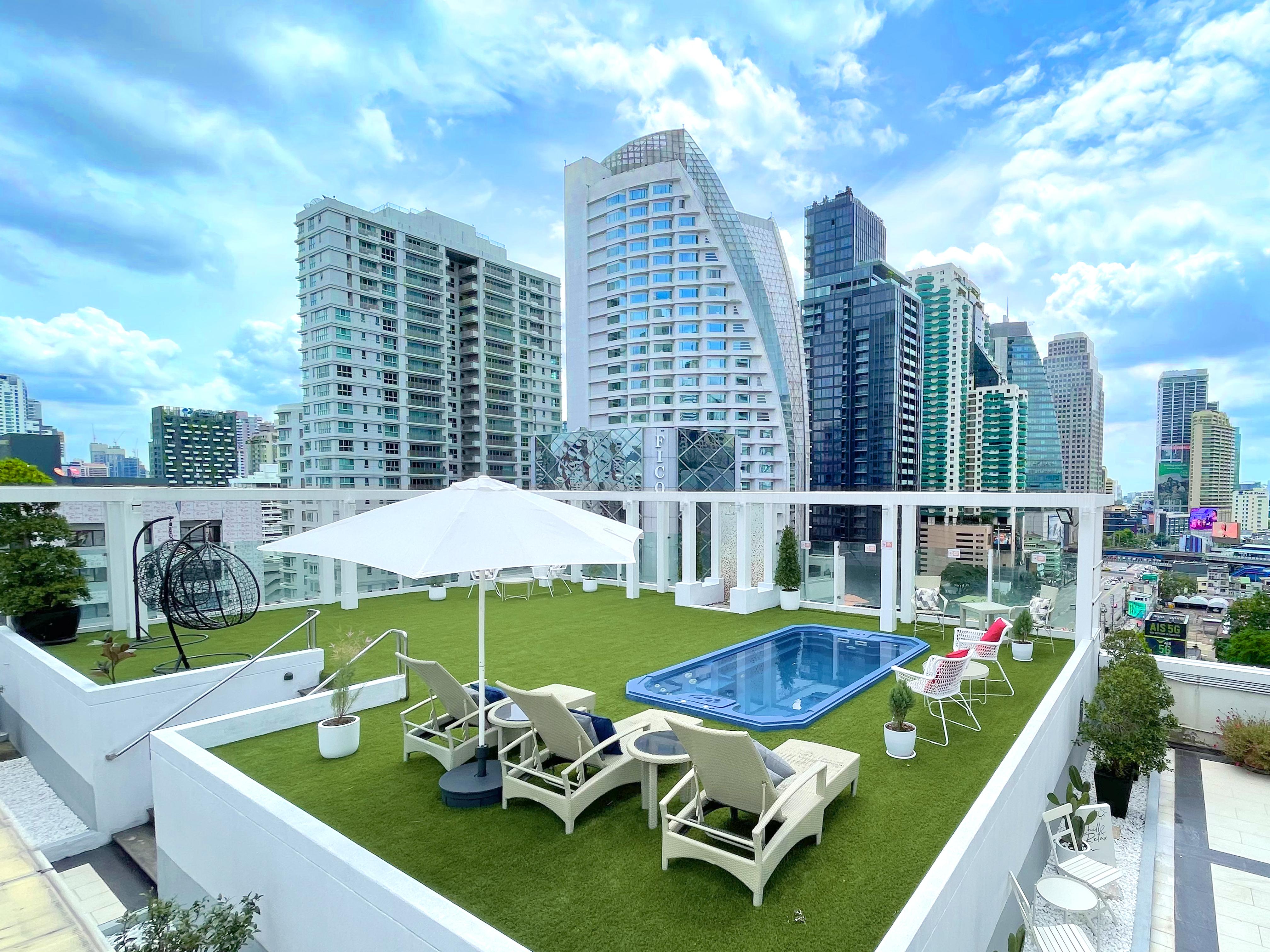 Furama Xclusive Asoke Bangkok - Tap to explore photos