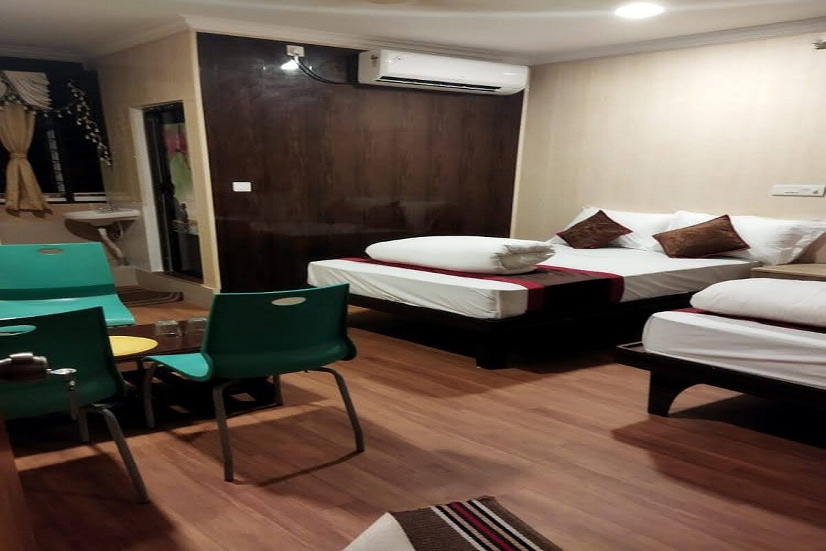 Hotel Lakshya - Tap to explore photos