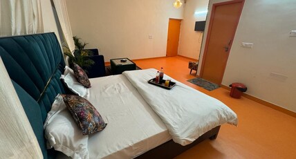 Hotel Melosaa Room Type - Corporate Suite