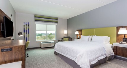 Hampton Inn & Suites Saraland Mobile AL Room Type - 1KG MOB HEAR ACC RI-SHW NS