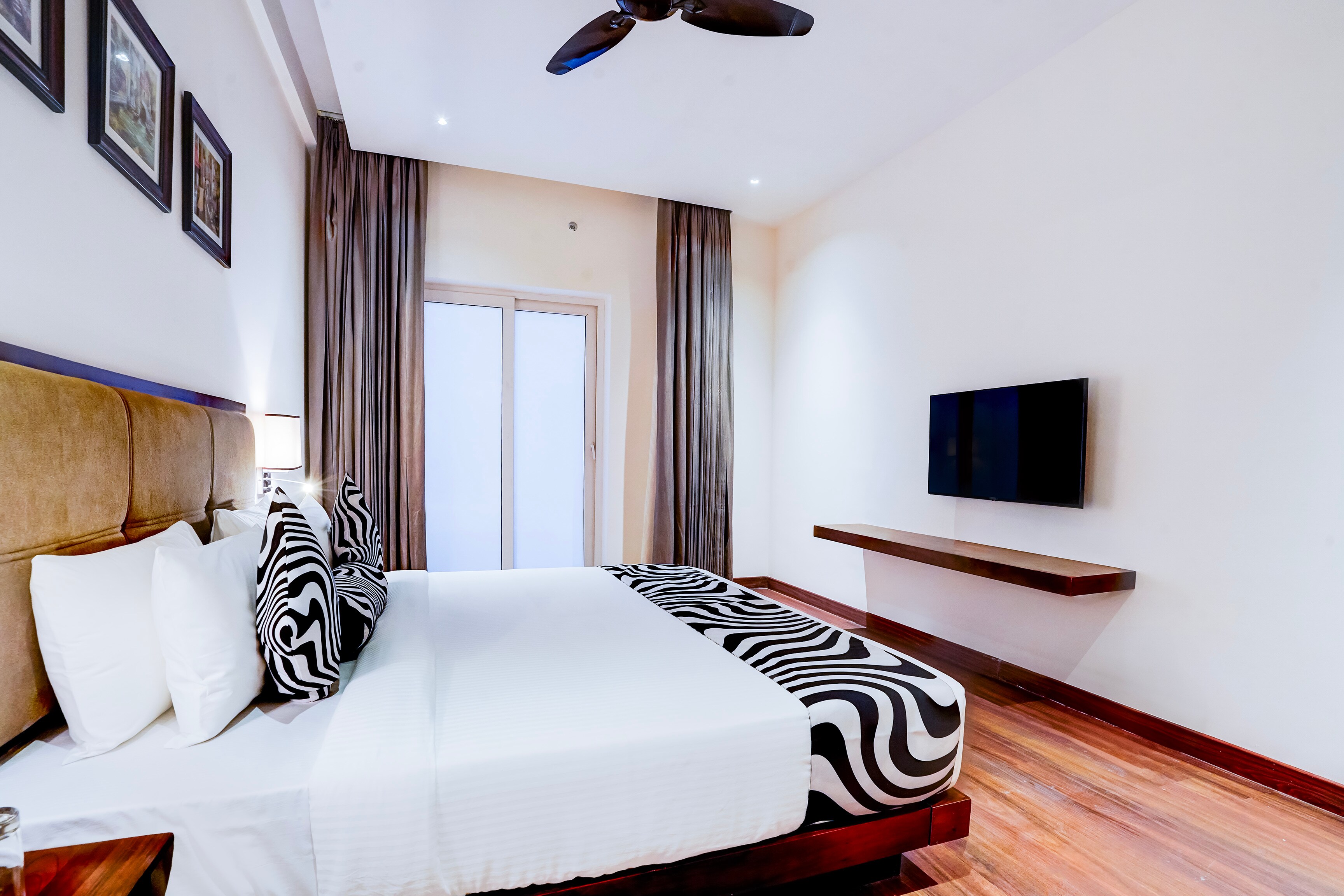 Sunday Resort & Spa Manesar by CheckIn, Gurugram - Tap to explore photos