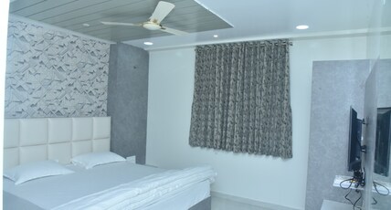 Annapurna Executive Room Type - Luxury Double Bed Room