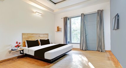Super Townhouse Sector 49 Sohna Road Room Type - Classic