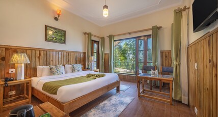 Echor Himalayan Retreat Ranikhet Room Type - Deluxe Room (Mountain View)