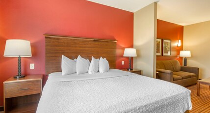 Best Western Plus Chandler Hotel & Suites Room Type - Suite-1 King Bed, Non-Smoking, Sofabed, Microwave And Refrigerator, Wi-Fi, Full Breakfast Best Western Plus Chandler Hotel & Suites Room Type - Suite-1 King Bed, Non-Smoking, Sofabed, Microwave And Refrigerator, Wi-Fi, Full Breakfast