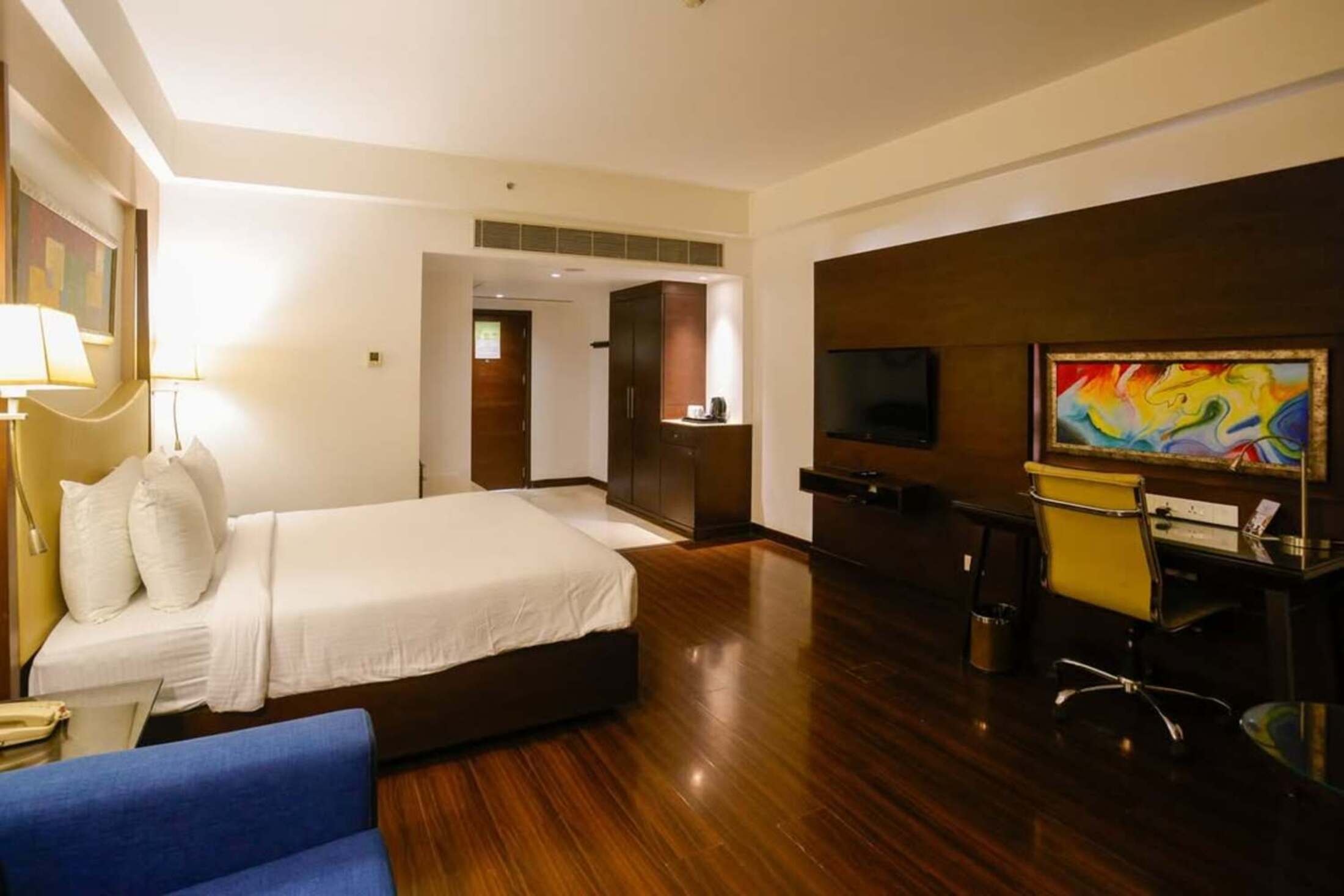 Gurmon Hotels Sohna Road Gurugram, a member of Radisson Individuals - Tap to explore photos