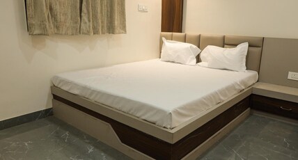 Hotel Vijay Palace Room Type - Standard Room