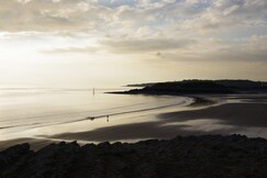 Holiday Inn Express NEWPORT