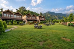 Corbett Vanvaas Resort