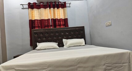 Royal Rudraksh Palace Room Type - Executive super Deluxe AC Double bed