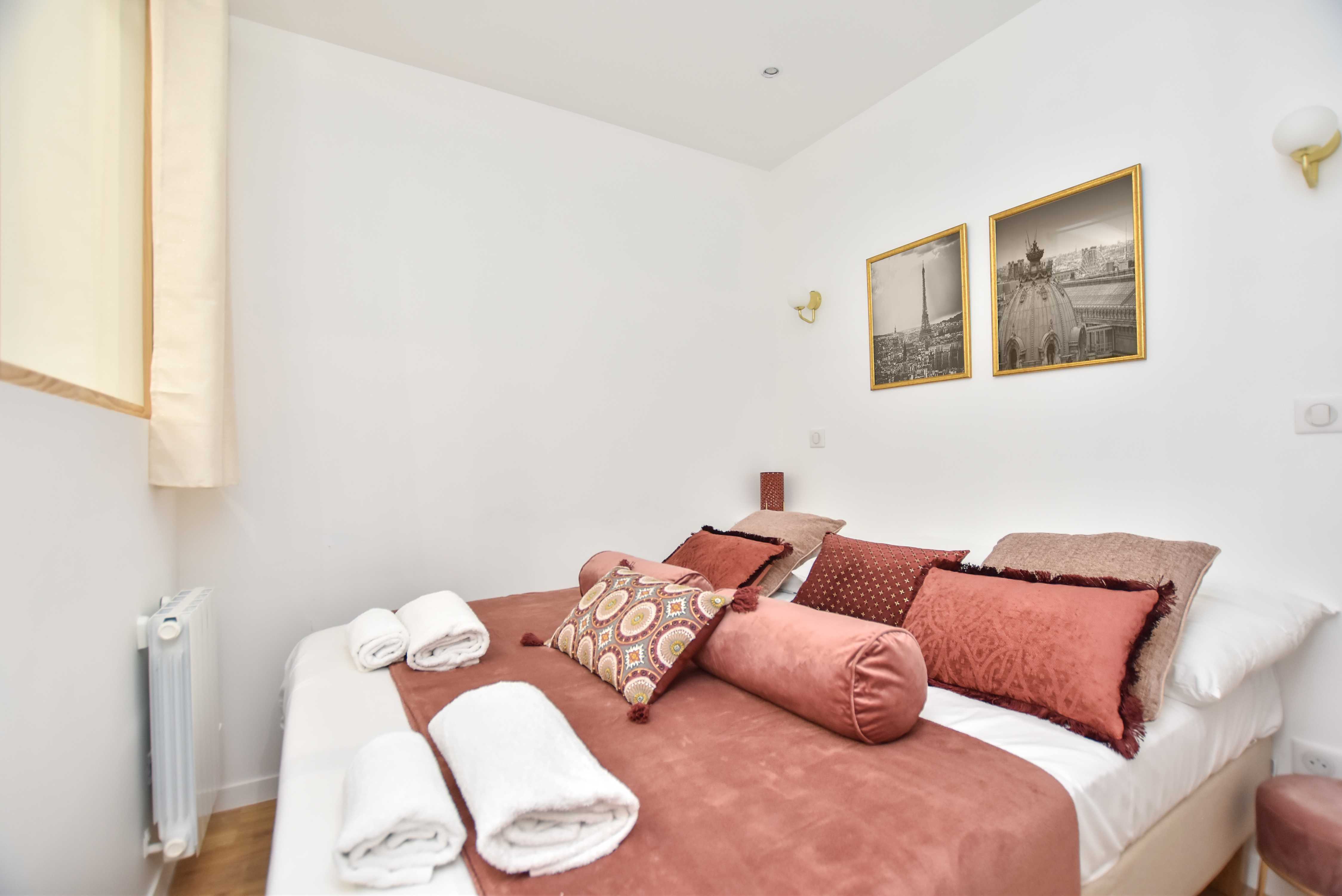 Amazing apartment - Le Marais - Tap to explore photos