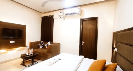 A star Ferozepur Road Room Type - Bedroom 1