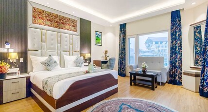Palette Hotel Cecil by CheckIn, Srinagar Room Type - Premium Mountain View Room with Jacuzzi Bathtub