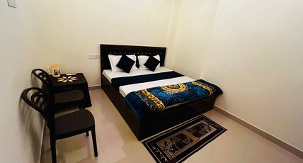 Mangalam palace Ayodhya Room Type - Deluxe Room