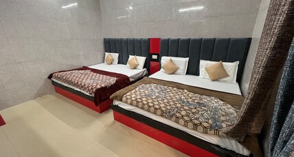 RPYATRI NIWAS Room Type - FAMILY ROOM FOUR BED AC