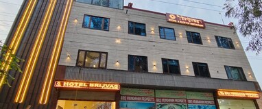 Hotel Brij Vas - Near Prem Manidr
