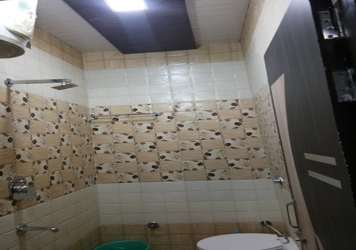 Hotel A.V. - Tap to explore photos