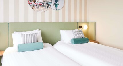 Mercure Northampton Room Type - Classic room with 2 single beds