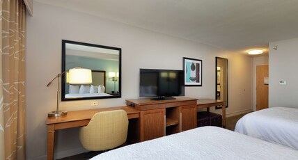 Hampton Inn & Suites by Hilton Austin-Airport Room Type - 2 DOUBLE BEDS