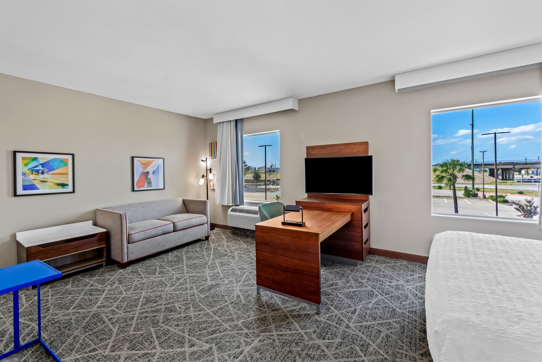 Hampton Inn & Suites Corpus Christi I-37 - Navigation Blvd - Tap to explore photos