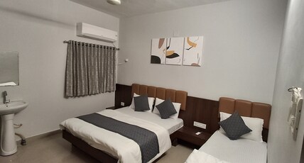 Hotel SHRINATH INN Room Type - Three Bed Ac Deluxe Room