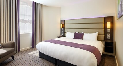 Premier Inn Leamington Spa Town Centre Room Type - Accessible Room
