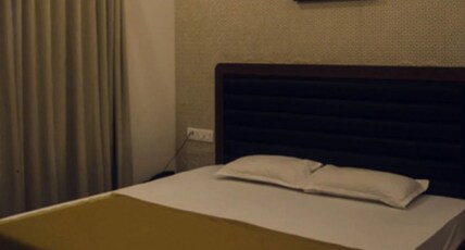 Hotel Vardan Room Type - Suite