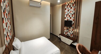 THE MINT Room Type - Deluxe Room