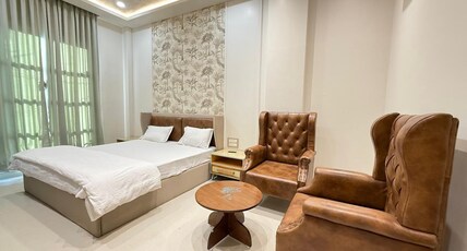 THE ASHOKA garden and hotel Room Type - Deluxe room