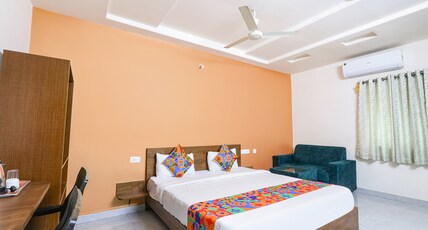 FabHotel Golden Hitech - Nr Hitech City Room Type - Deluxe Room
